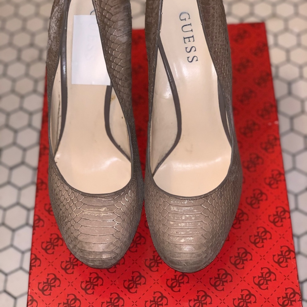 Guess heel - Picture 2 of 2